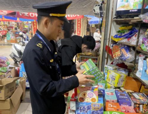 廣東肇慶市場監(jiān)管部門重拳出擊，嚴打食品銷售“無底線”營銷亂象